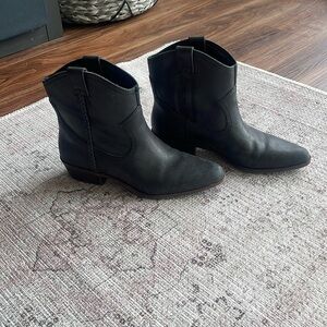 Black Lucky Brand Ankle Boots / Size 7.5M